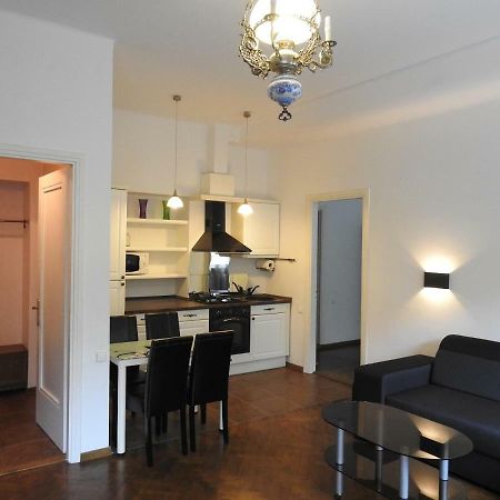 Appartamento Laisves Aleja Kaunas Esterno foto